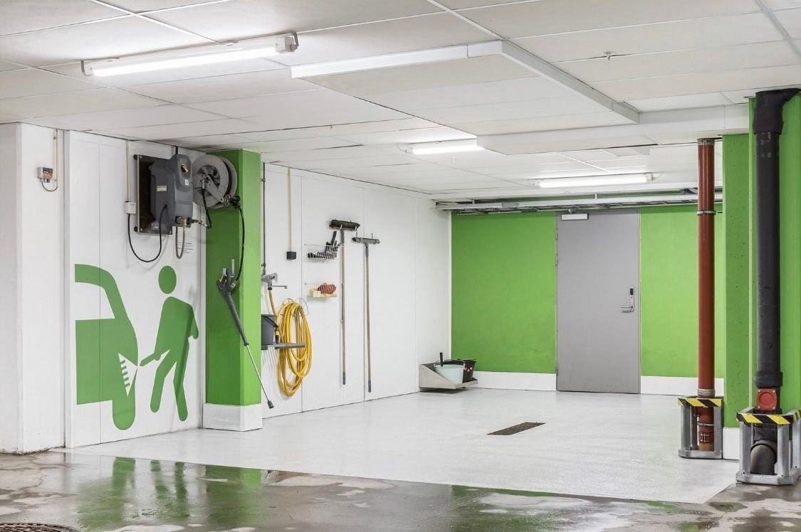 Sameiet disponerer egen vaskehall i garasjekjeller Galleribilde