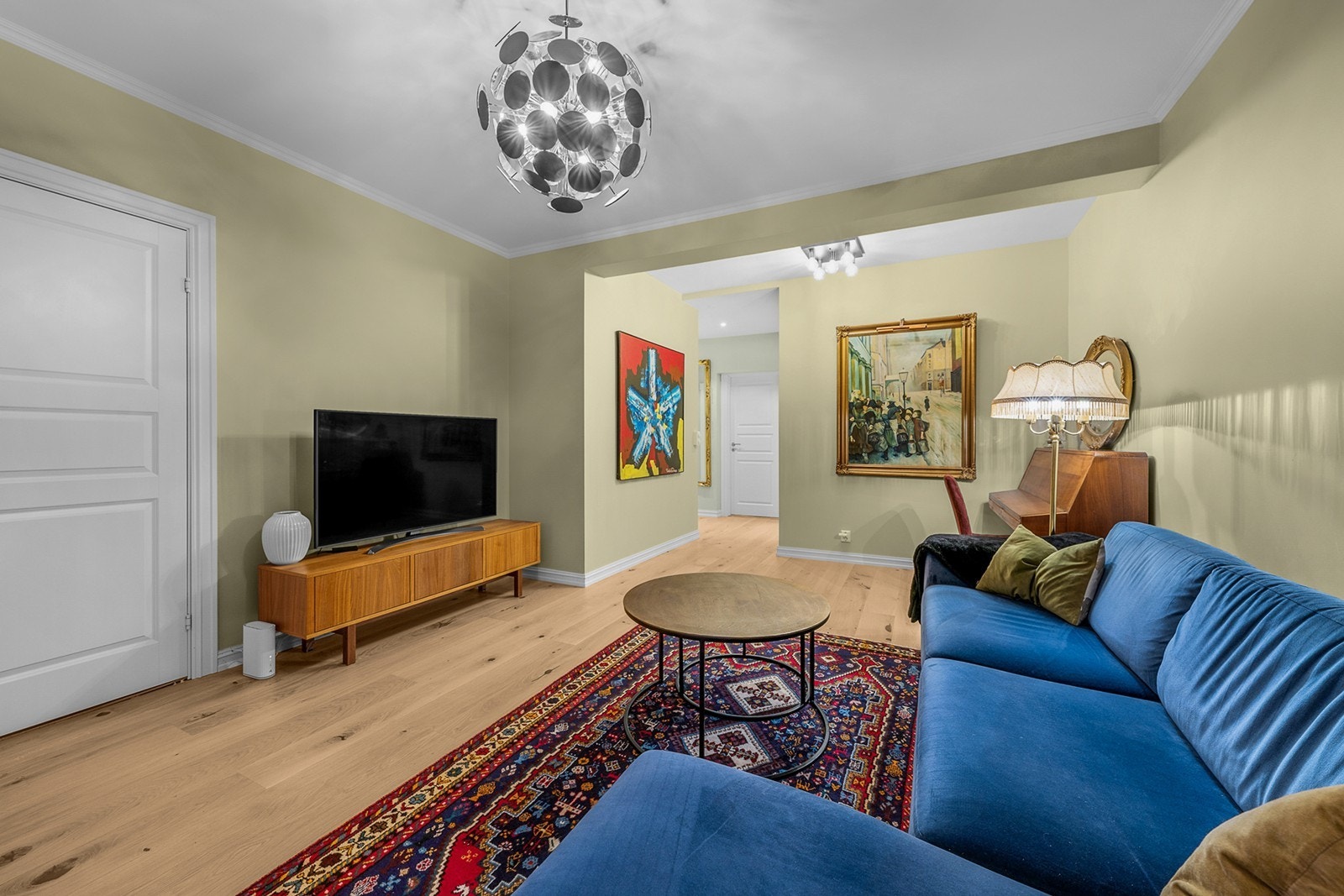 Leiligheten har god takhøyde på 2,6m som gir en luftig atmosfære Galleribilde