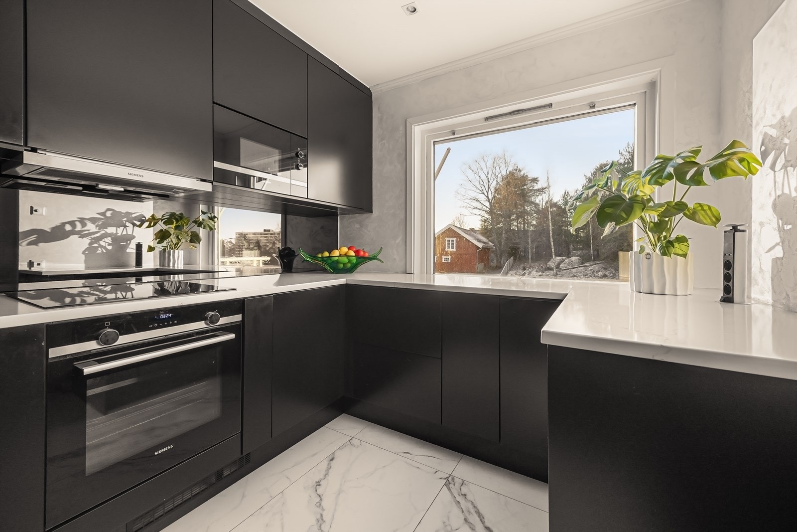 - En pen, luftig og gjennomgående 3-roms - Galleribilde