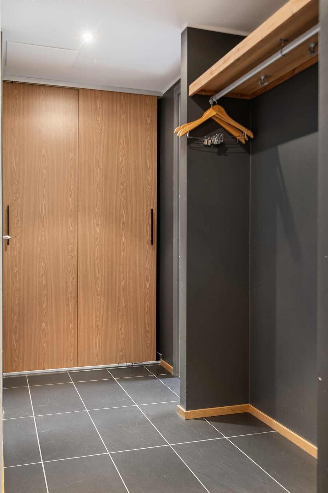 Romslig og god oppbevaringsplass. Galleribilde