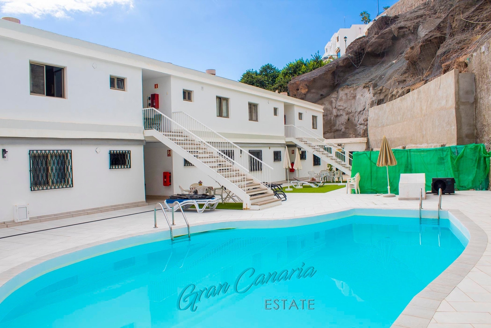 Felles oppvarmet basseng Galleribilde