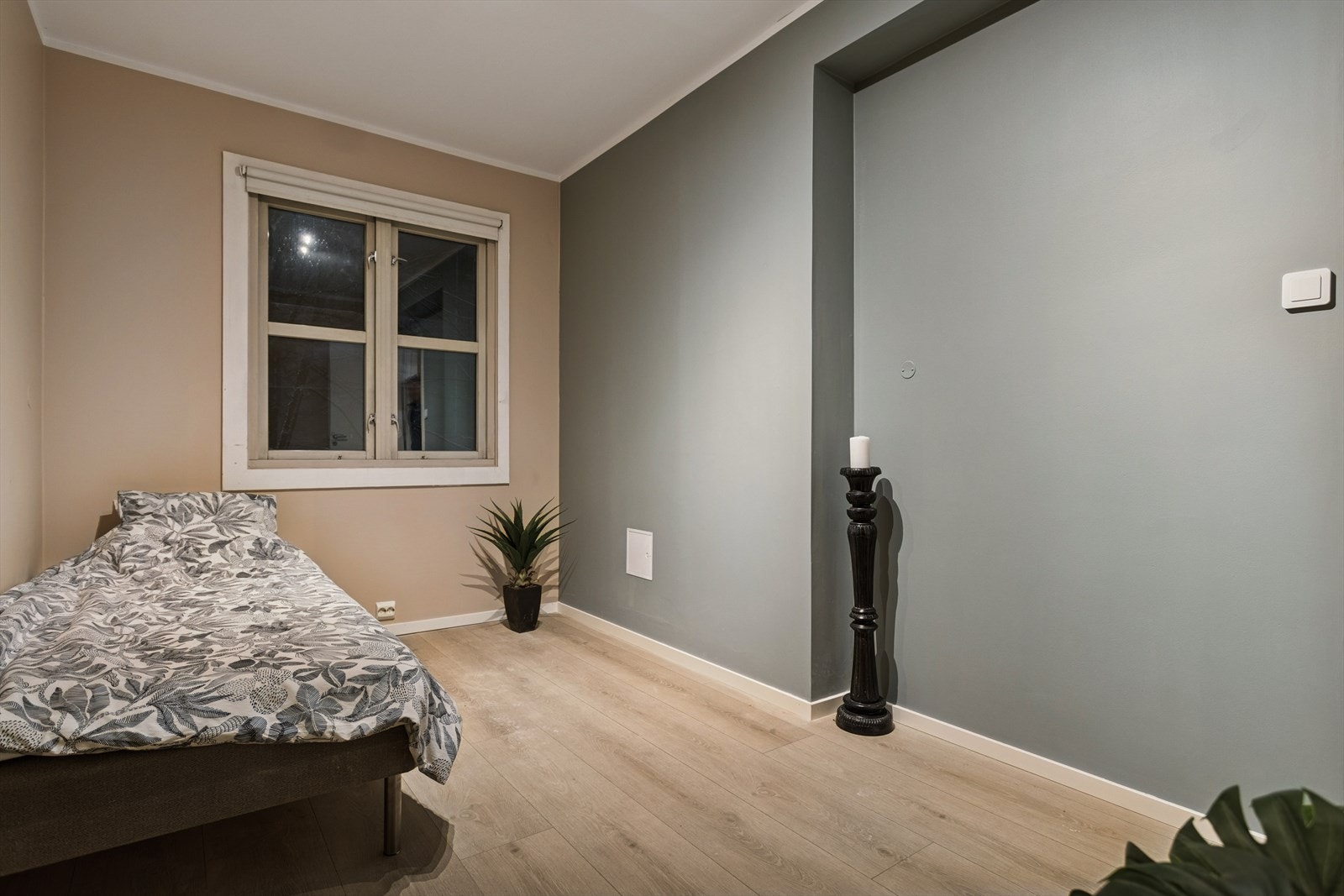 Planløsningen inkluderer tre soverom (opprinnelig to). Galleribilde