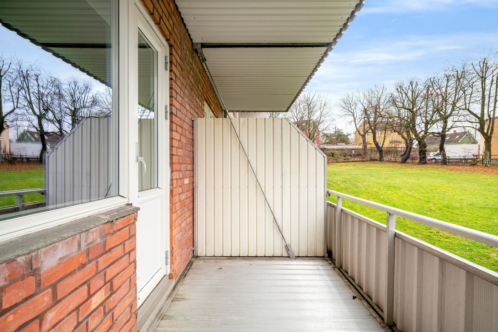 Velkommen til Malerhaugen 16, presenter av Karoline Dovland i EIE. Foto Lens85 (Paul Dragoman) Galleribilde