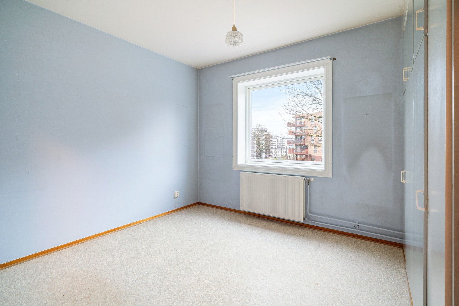 Soverom I av god størrelse med god plass til dobbeltseng. Galleribilde