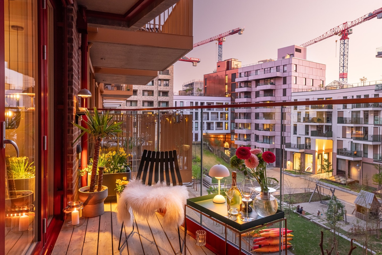 Her er det god plass til å innrede med en hyggelig sittegruppe der årets varme dager kan nytes. Galleribilde