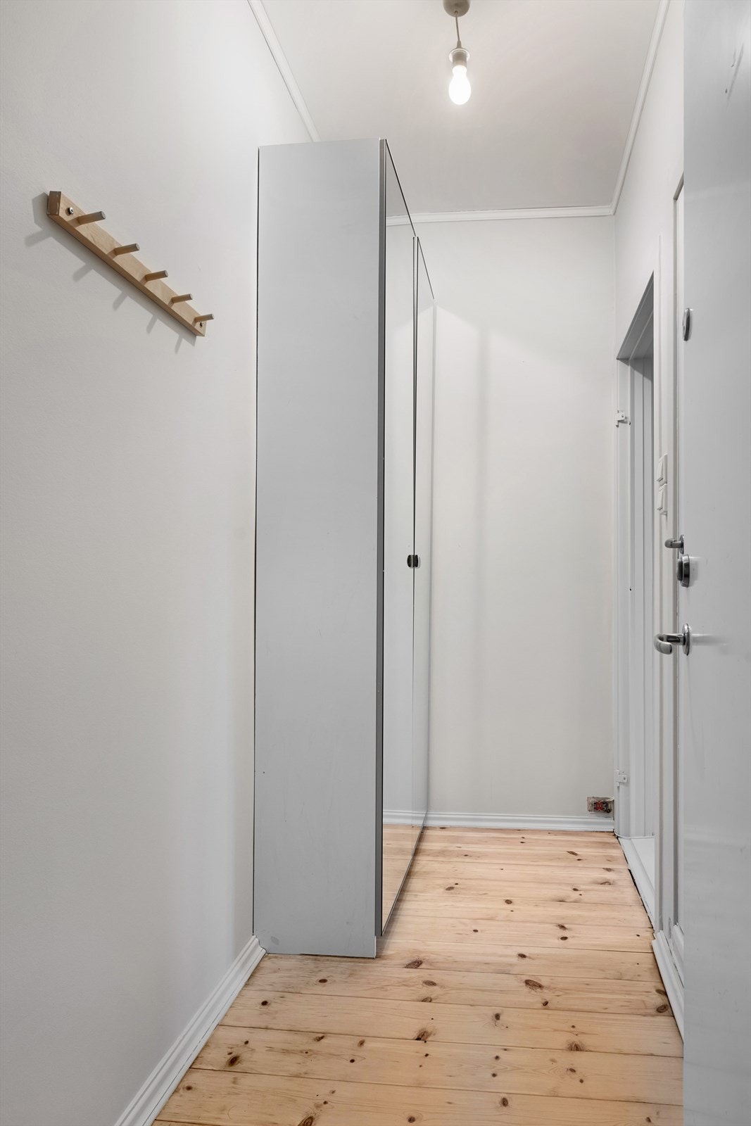 Sett fra inngangsparti inn mot leilighetens entré. Galleribilde