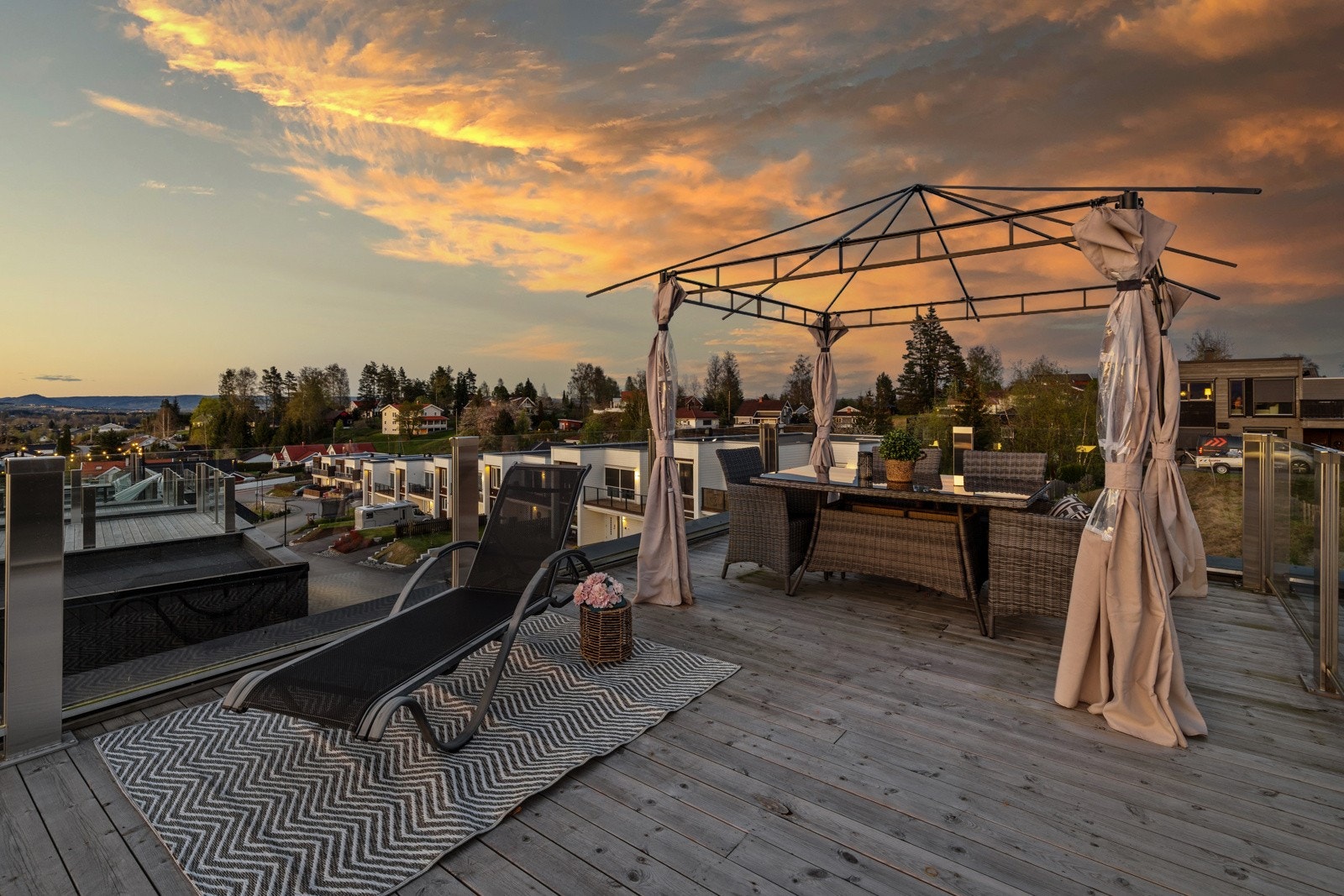 Nyt late dager og sene kvelder i fantastiske omgivelser! Galleribilde