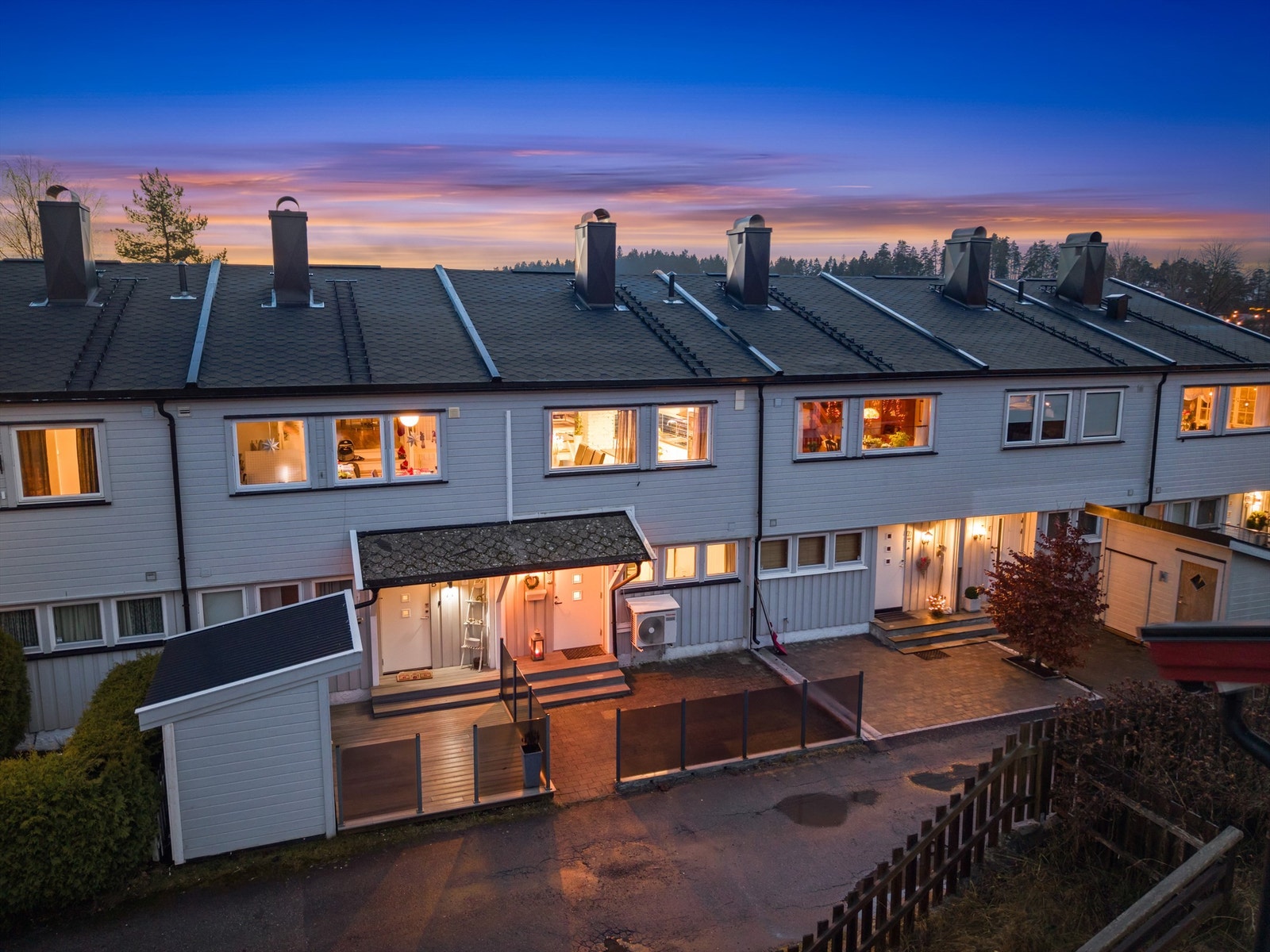 Eiendomsmegler Krogsveen v/Idriss Eliassy ønsker velkommen til Midtskogveien 22C Galleribilde