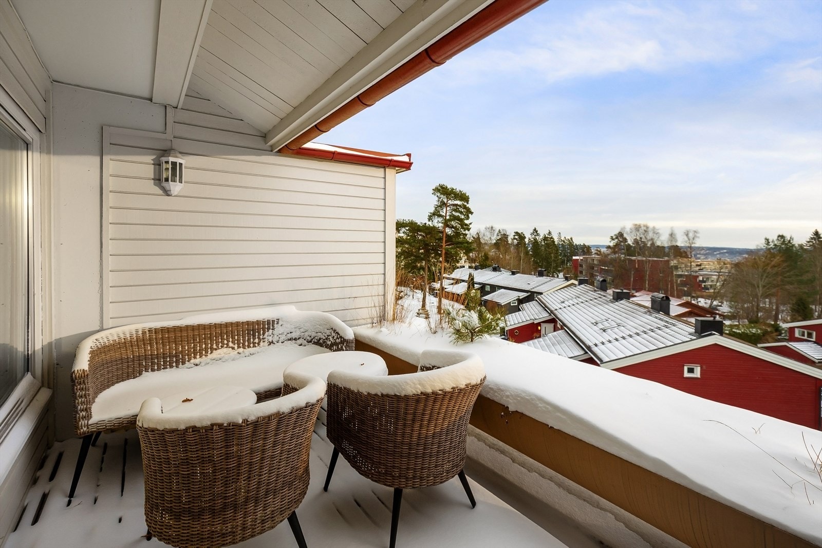 Deilig balkong med koselig utsikt Galleribilde