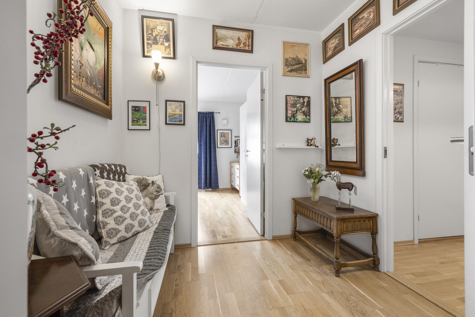 Boligblokken ble ferdigstilt i 2009 og boligen holder standard deretter. Galleribilde