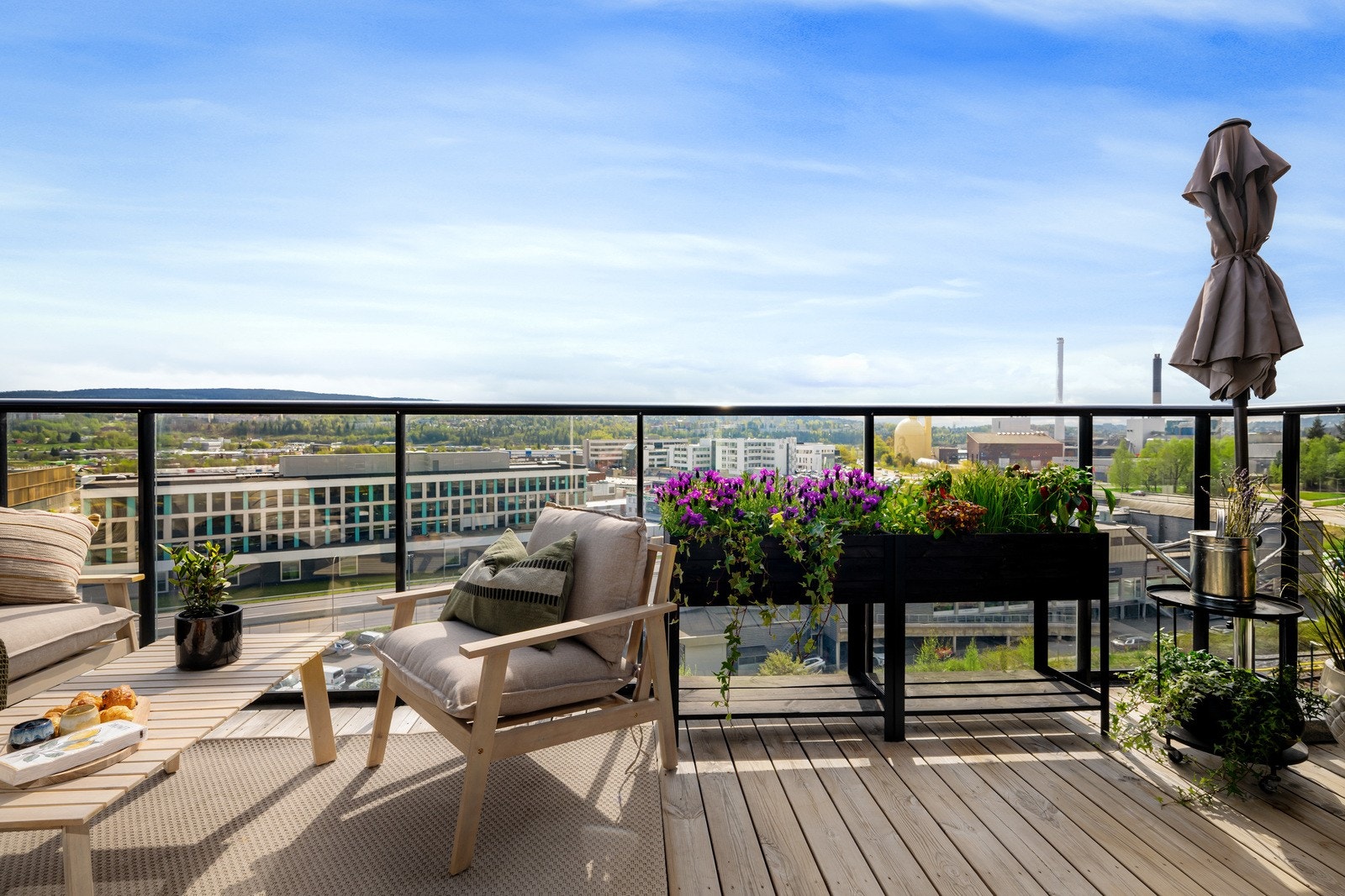 Dette er en 4-roms borettslagsleilighet med en sentral beliggenhet på Vollebekk, med umiddelbar nærhet til kollektivtransport. Galleribilde