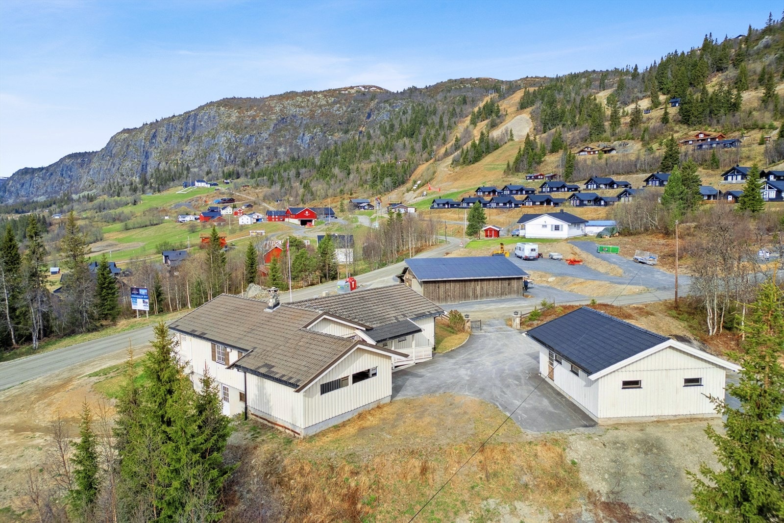 Naturskjønne omgivelser med flotte turmuligheter. Galleribilde