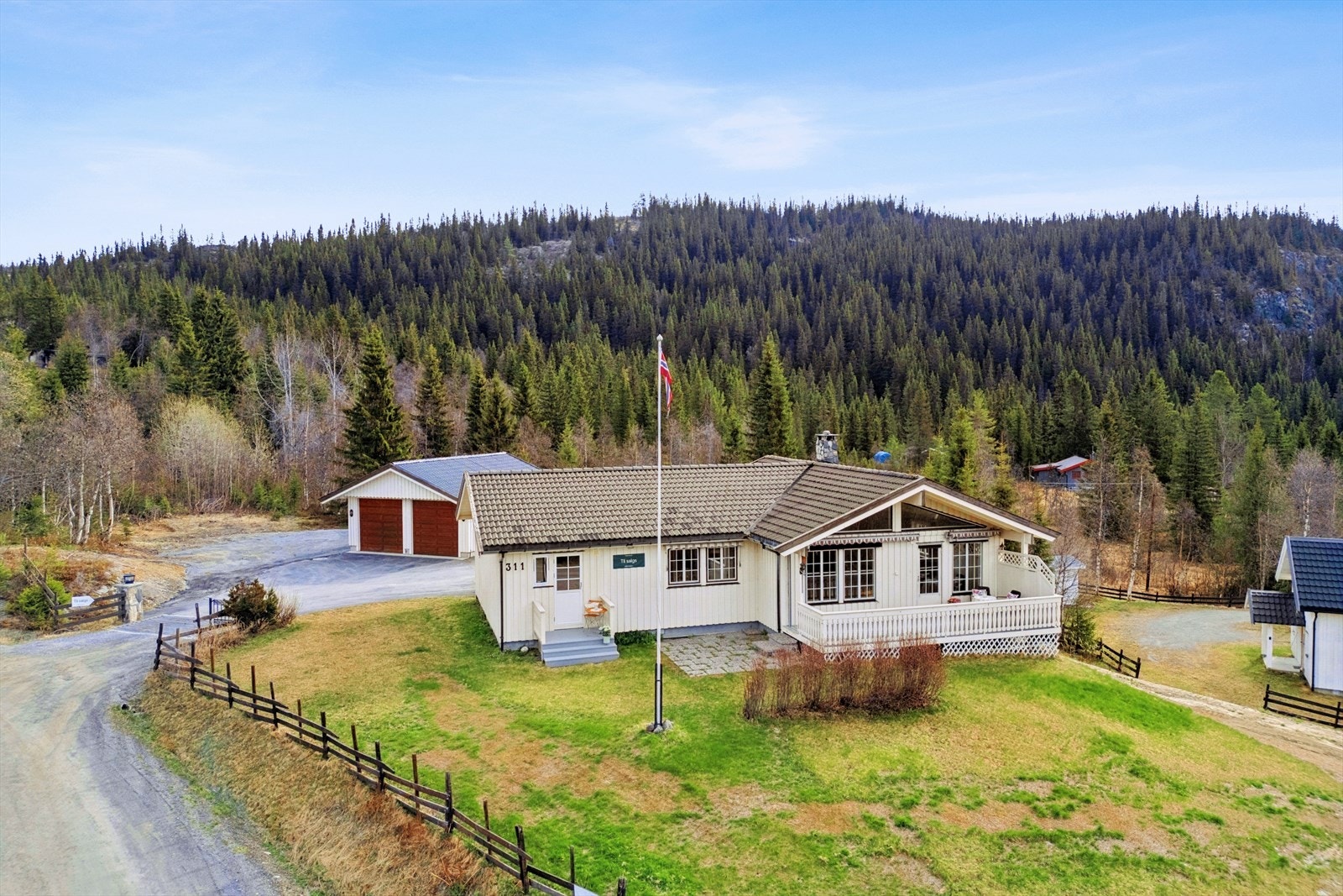 Velkommen til Stavedalsvegen 311 - Din nye drømmebolig i naturskjønne omgivelser. Galleribilde
