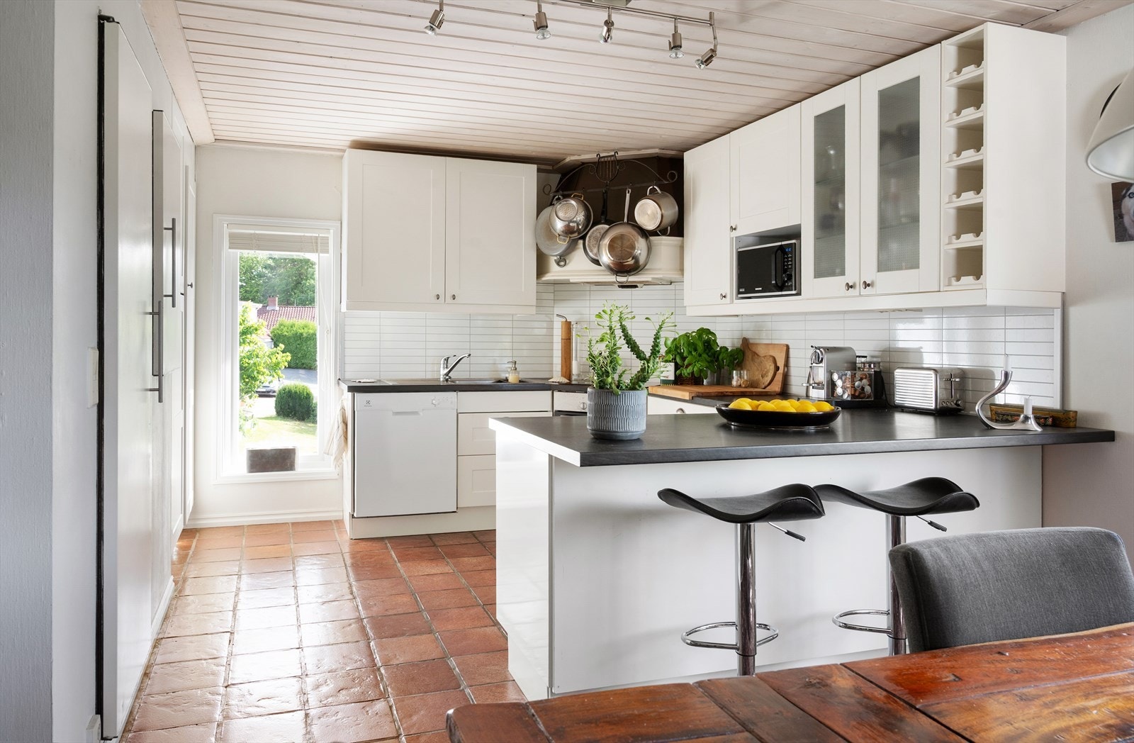 IKEA kjøkkeninnredning fra ca. 2015. Galleribilde