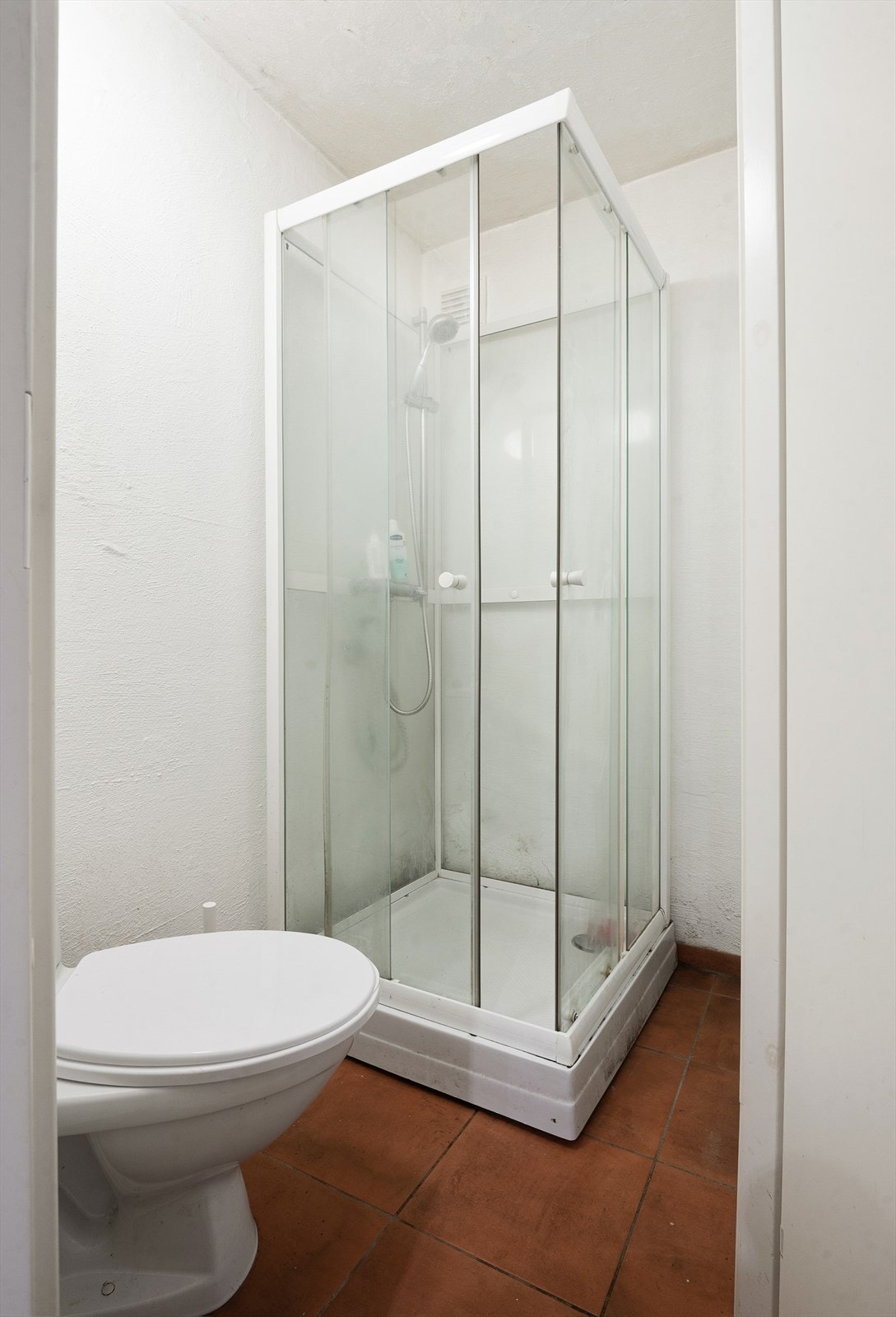 Dusjrom. Ikke søkt/godkjent. Galleribilde