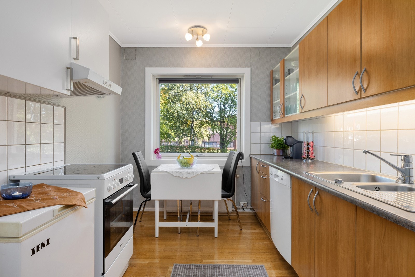 Separat kjøkken med mye muligheter. Galleribilde