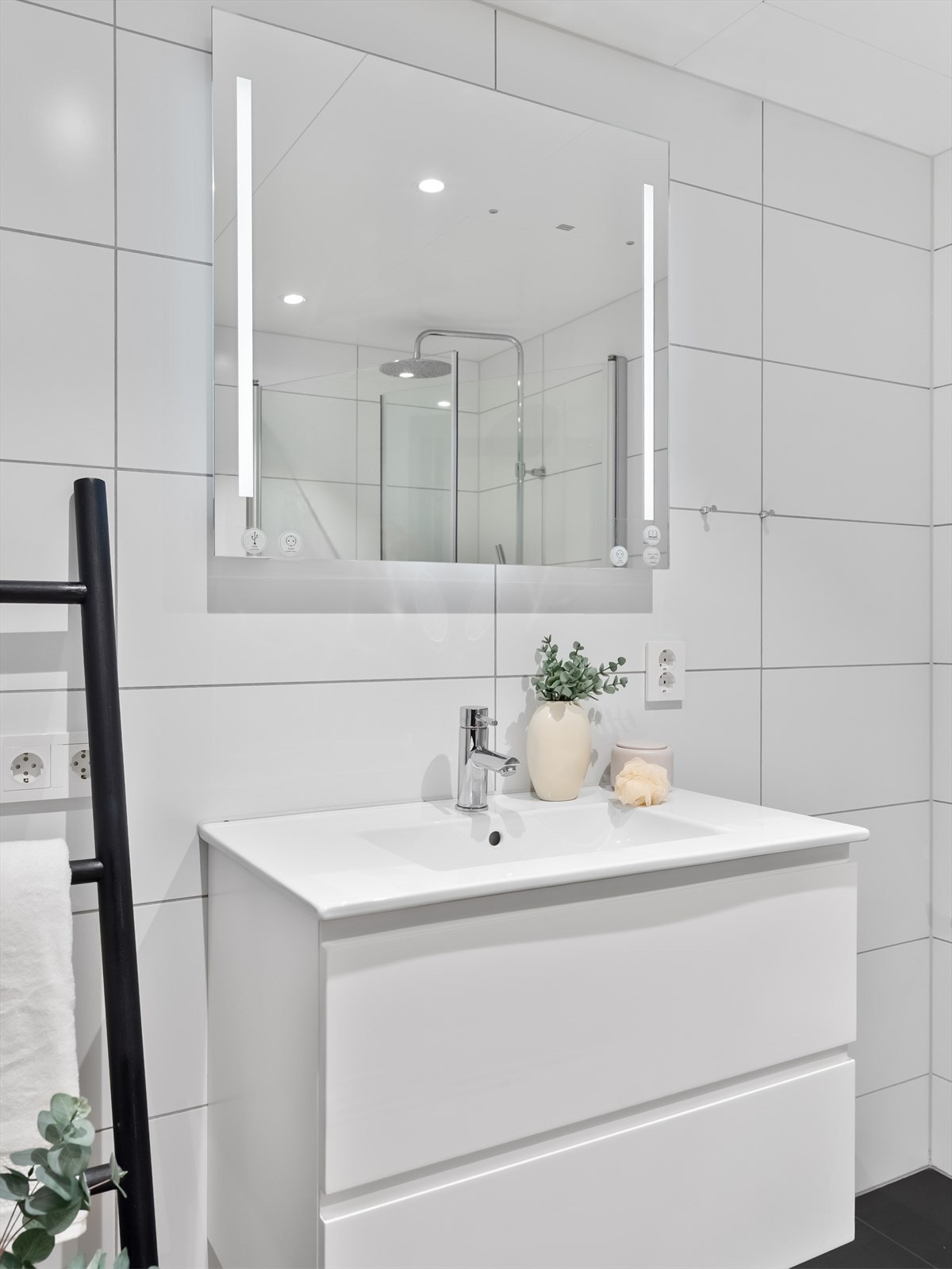 Meget flott innredning med speil Galleribilde