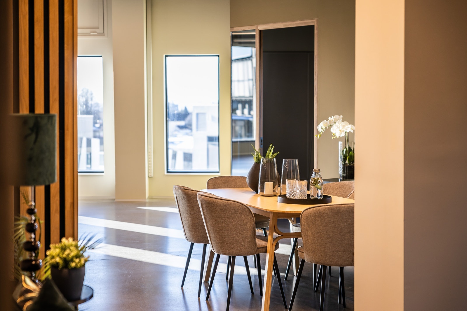 Midlertidig møblering for å vise forslag til utforming i 6. etg Galleribilde