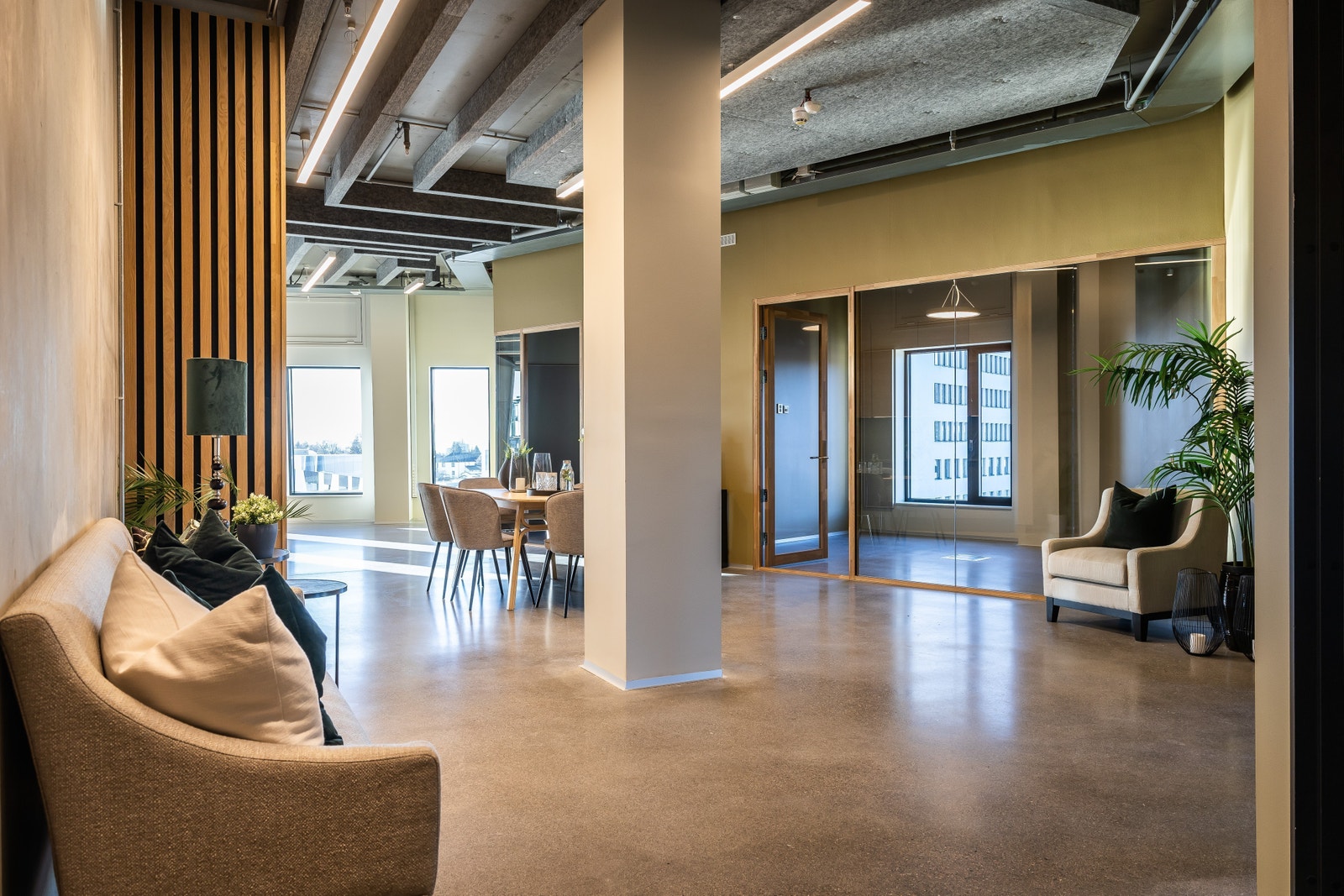 Midlertidig møblering for å vise forslag til utforming i 6. etg Galleribilde