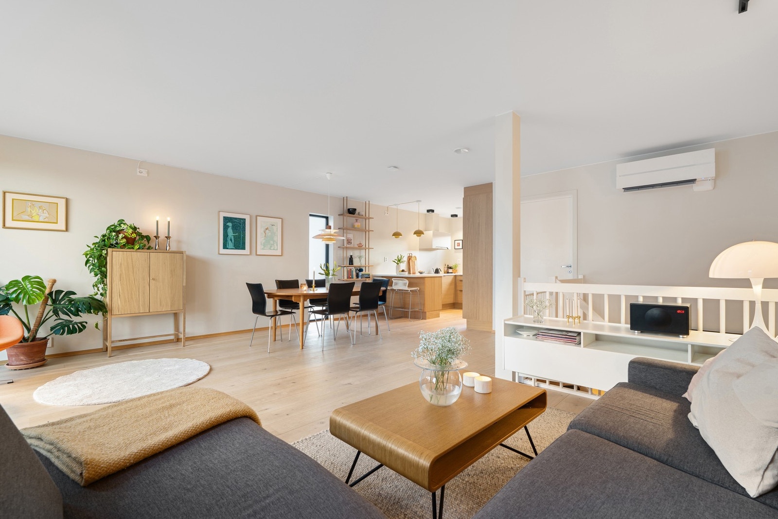 Balansert ventilasjon og varmepumpe gir god varme og komfort. Galleribilde