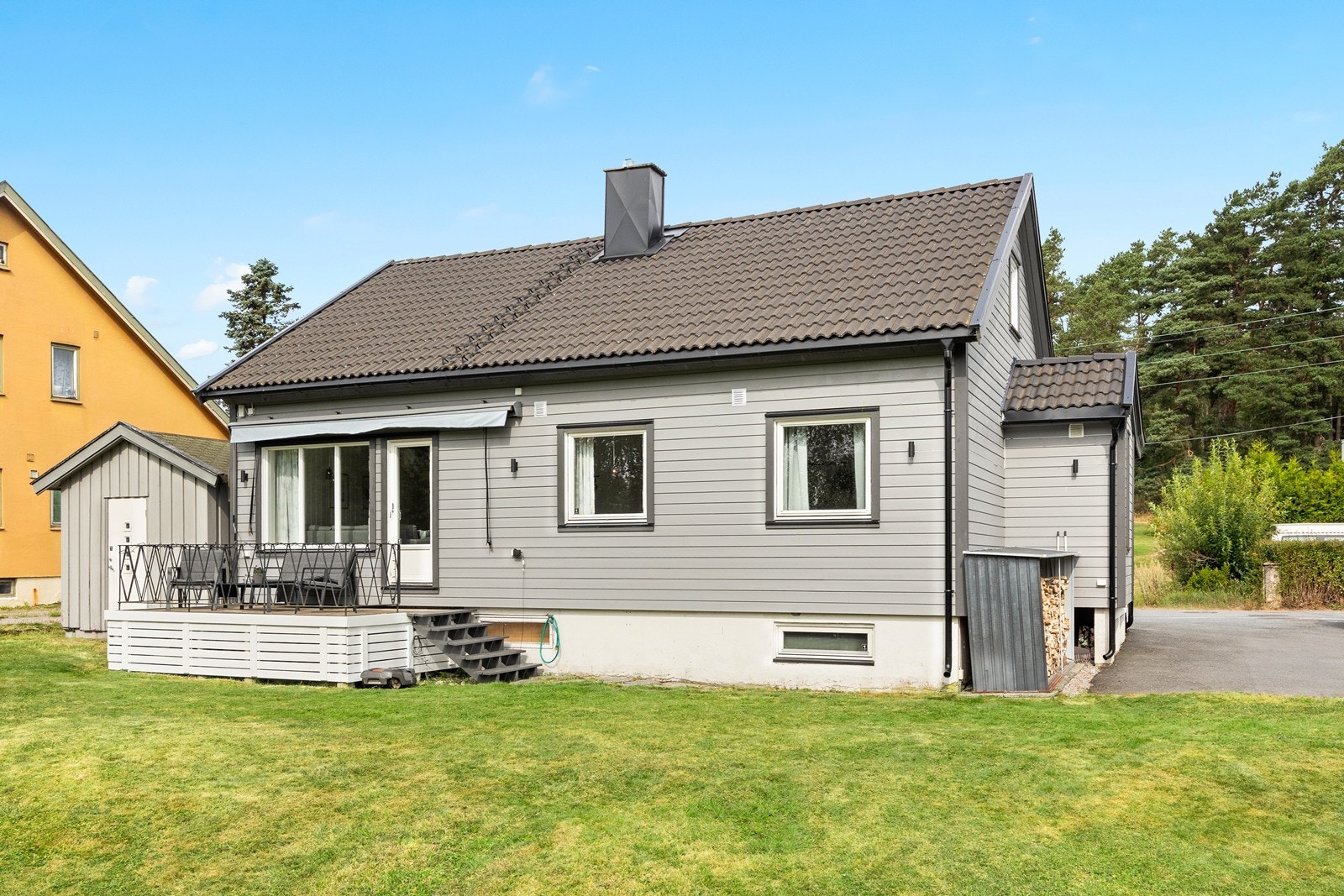 Velkommen til Skogveien 9 - presentert av Maximilian Aslaksen i EiendomsMegler 1. Galleribilde