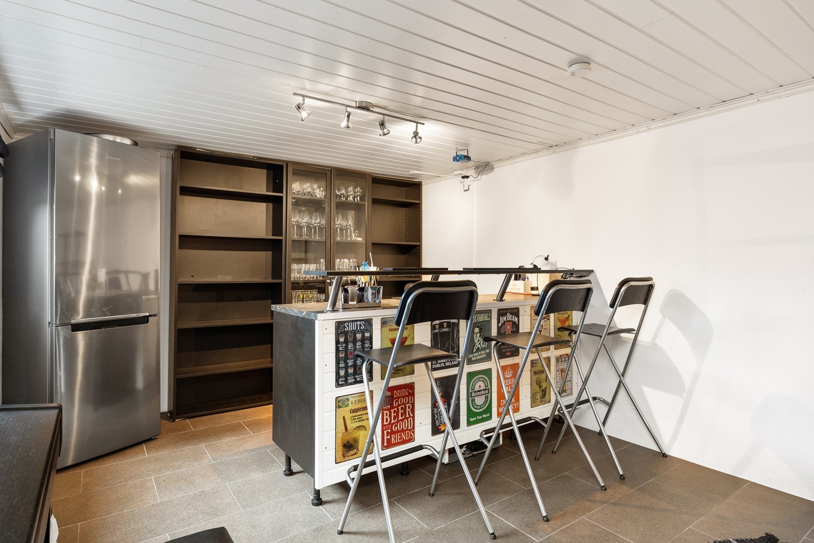 Ypperlig løsning for deg som ønsker å invitere venner og familie på koselige sammenkomster! Galleribilde