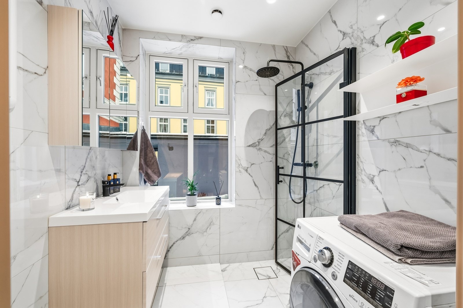 Romselig hovedbad fra 2020 Galleribilde