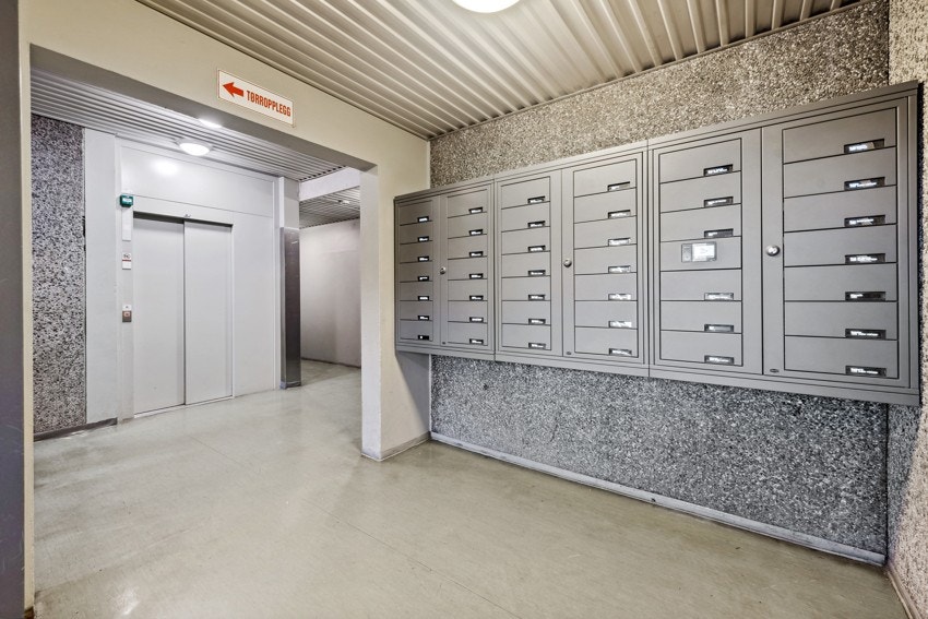 Postkassene Ammerud, elektroniske og moderne, heis direkte til etasjen. Galleribilde