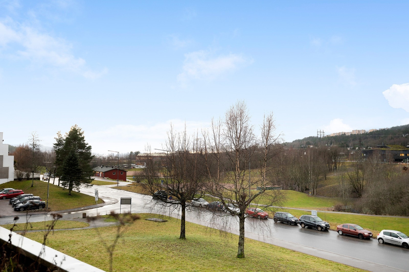 Utsikt fra vestvendt balkong. Galleribilde