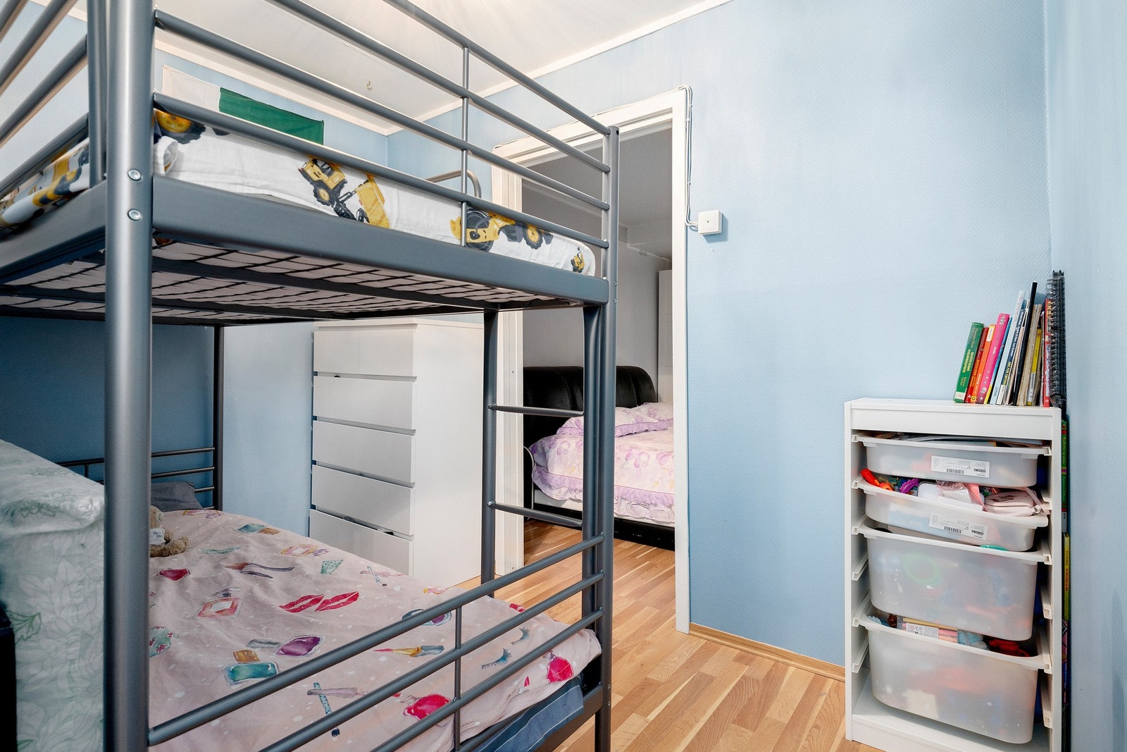 Kott i leiligheten som brukes som soverom i dag. Galleribilde