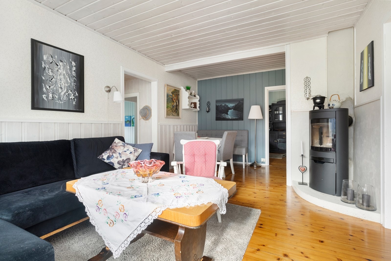 Plass til spisebord i stue Galleribilde