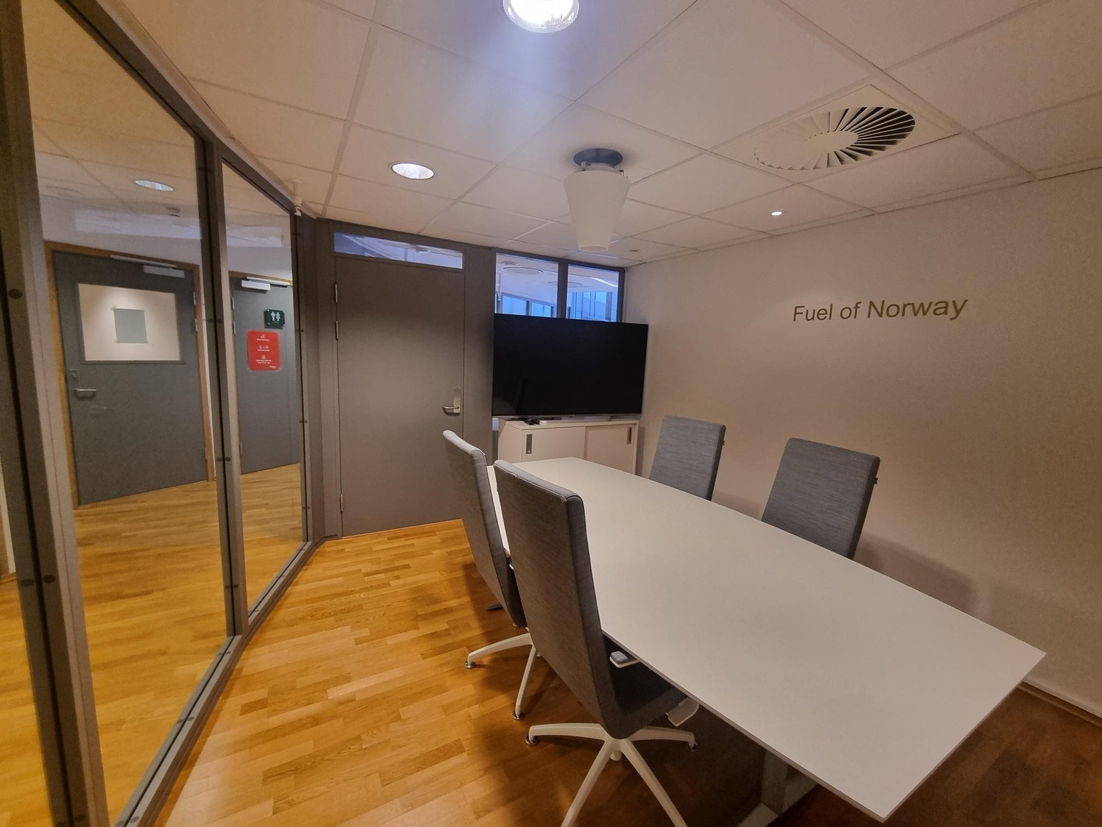 Ledig kontorseksjon i 2.etg. hovedfløy Galleribilde