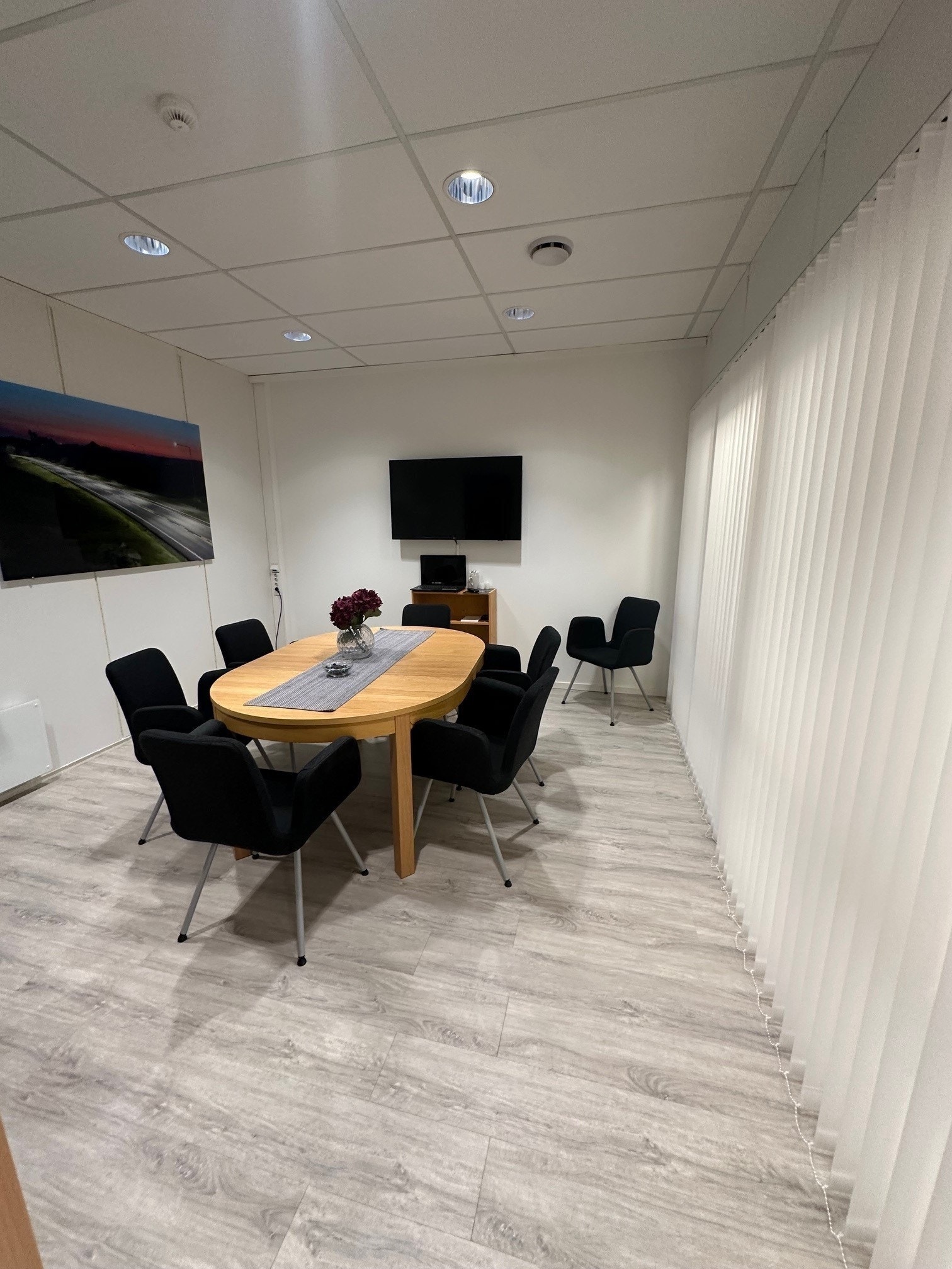 Fint romslig møterom Galleribilde