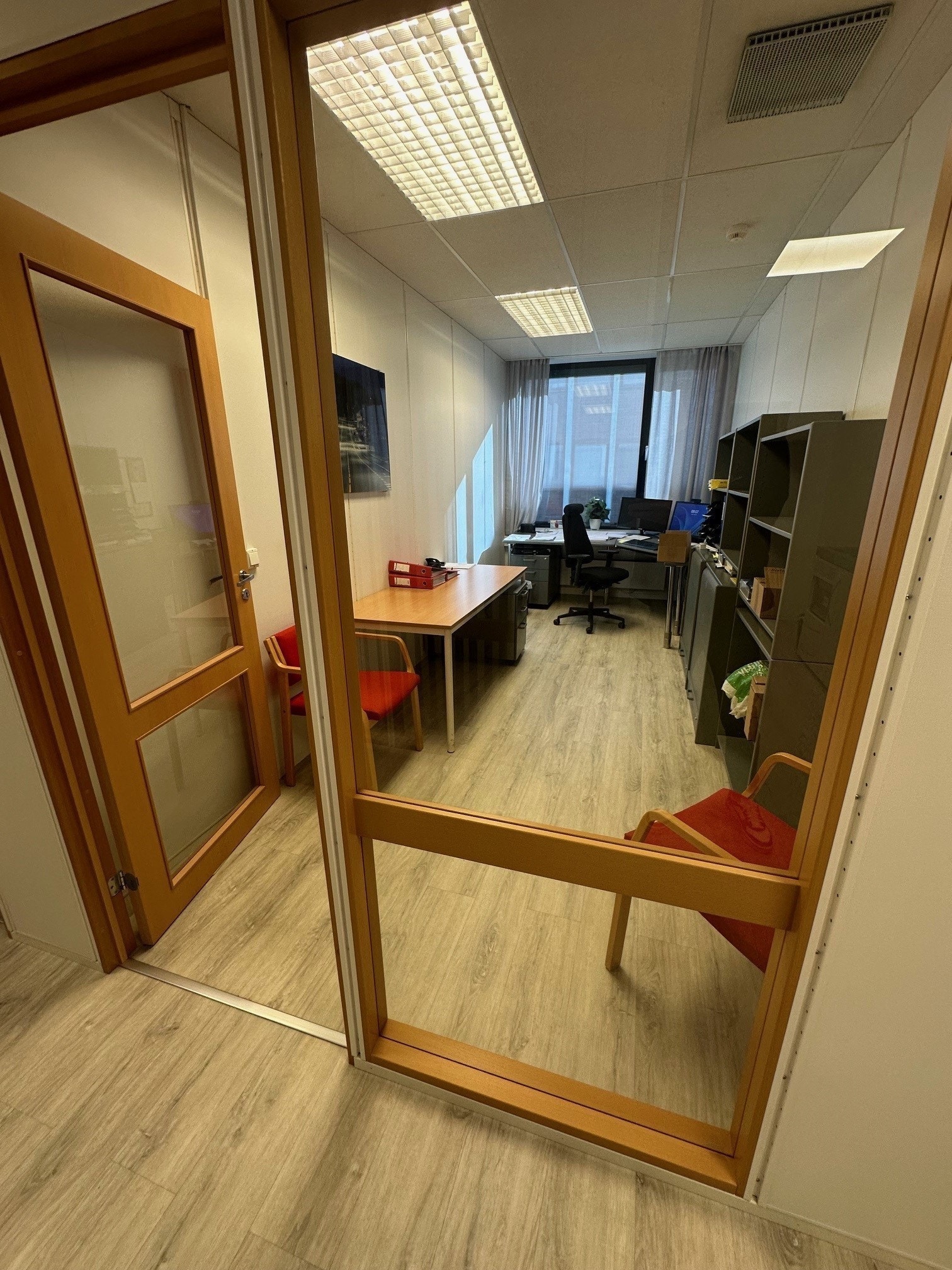 Cellekontor 2. Ca. 13 m2. Galleribilde