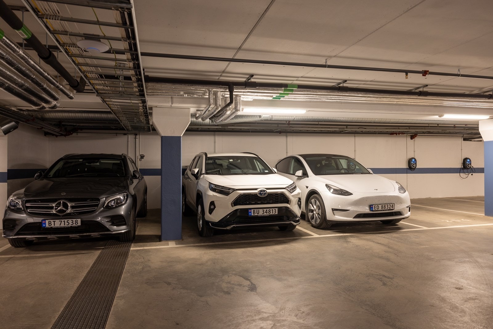 Det medfølger én garasjeplass i felles parkeringskjeller. Galleribilde