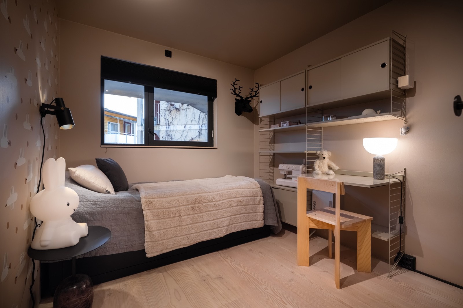 Det tredje soverommet har også en god størrelse og vender mot gårdsrommet. Galleribilde