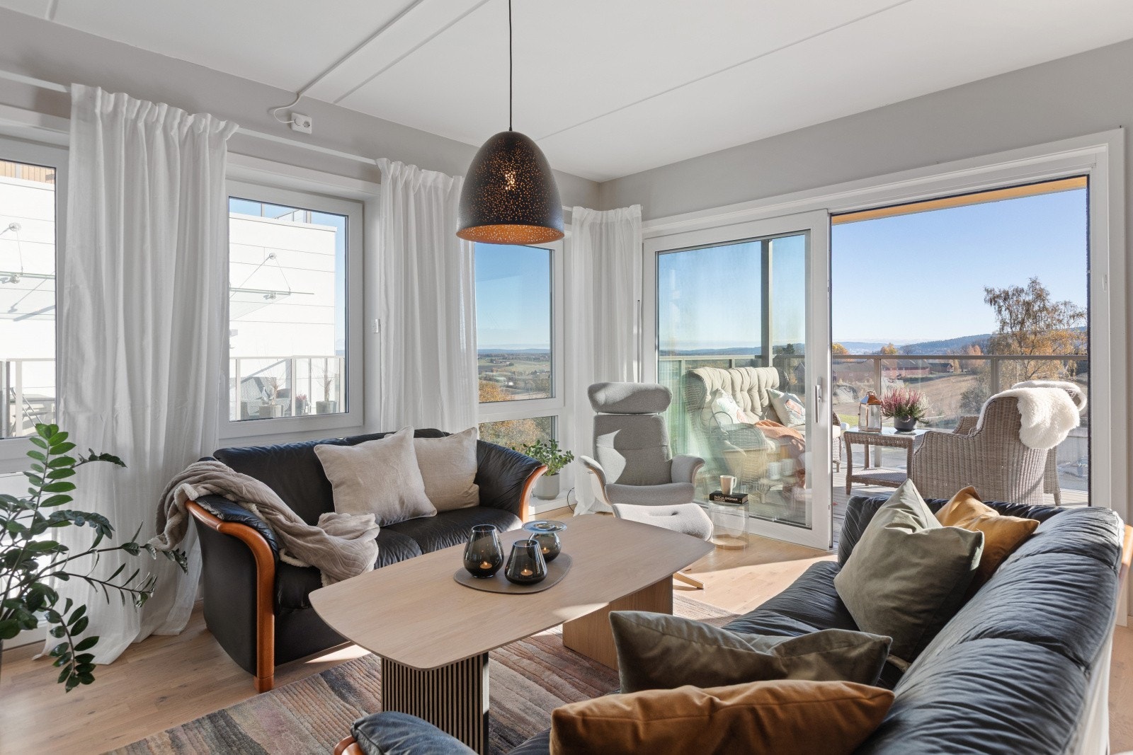 Nydelig utsikt fra stuen. Galleribilde