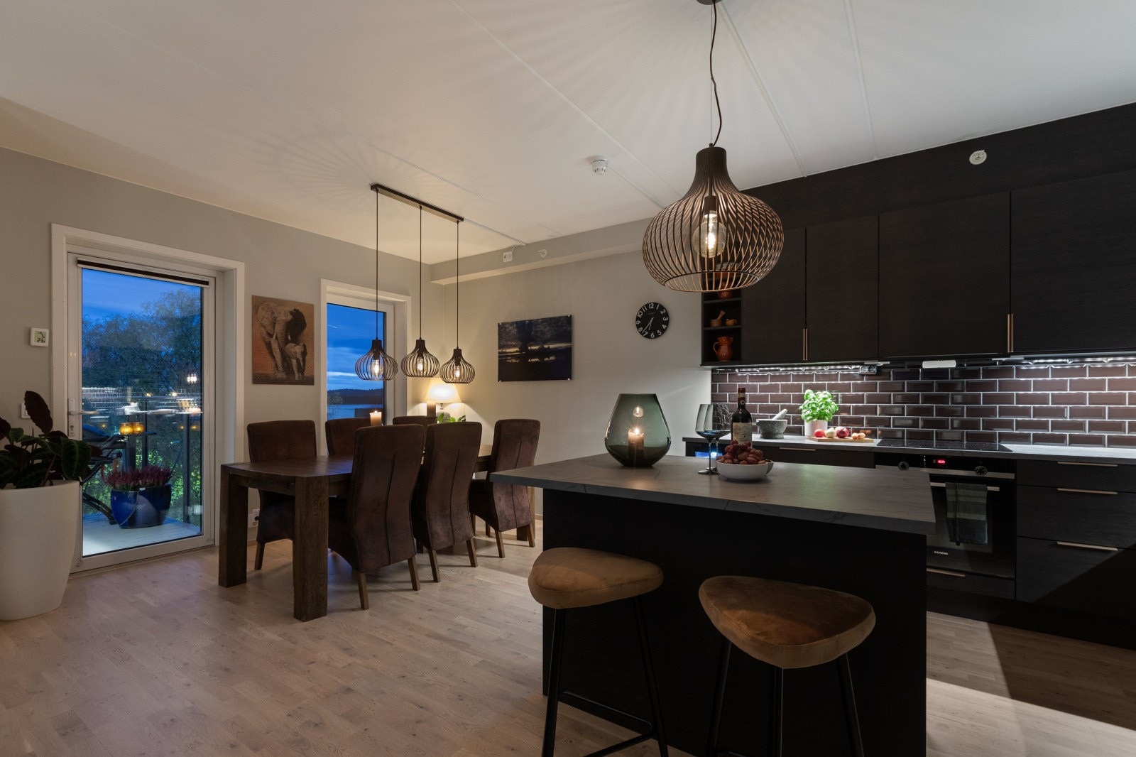 Her bor du i tredje etasje og er skjermet for innsyn. Galleribilde