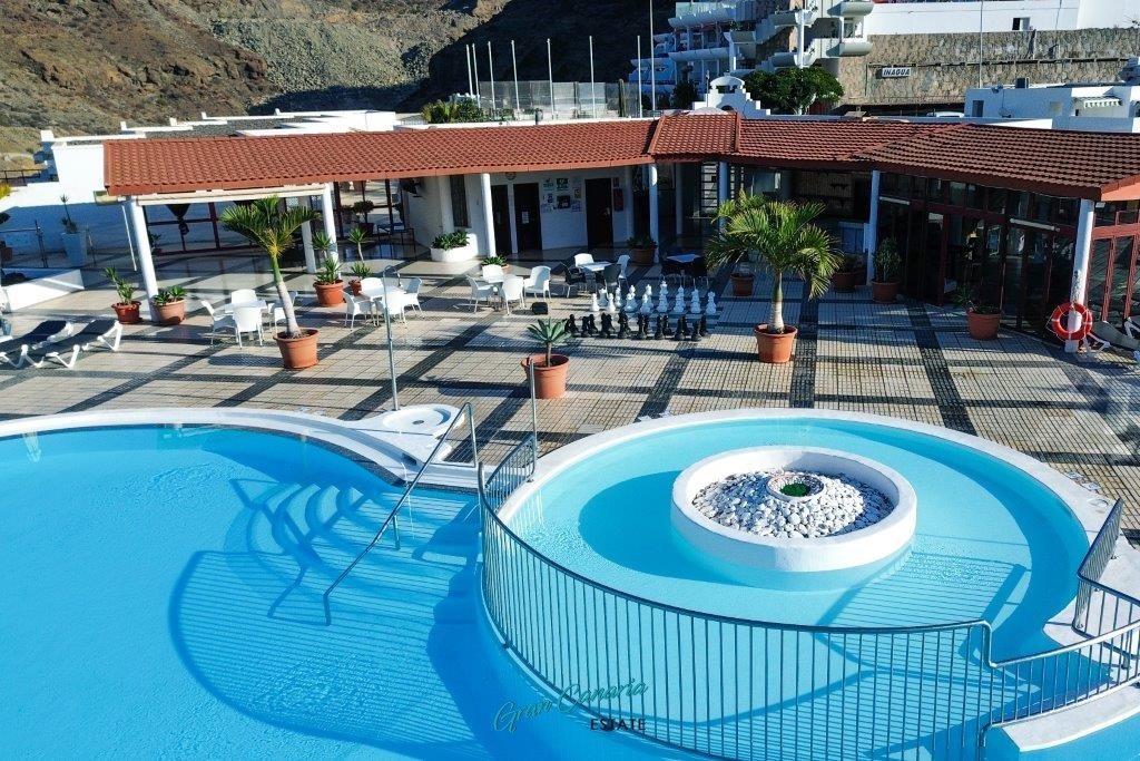 Oppvarmet saltvannsbasseng Galleribilde