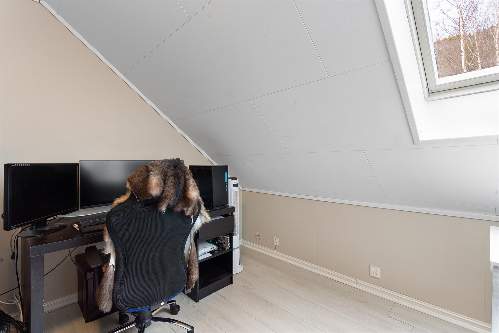 Rom innredet som kontor i 2.etasjer er ikke omsøkt til rom for varig opphold Galleribilde