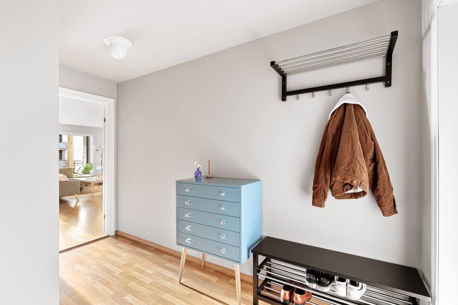 Her er det gode muligheter til garderobeløsninger Galleribilde