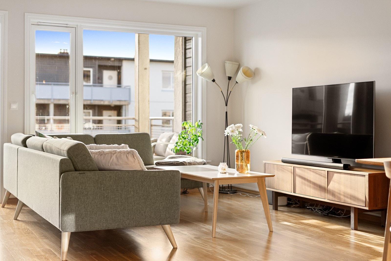 Glimrende leilighet i tredje etasje. Kun et par minutters gange til kollektiv transport/ Bryne Stasjon. Galleribilde