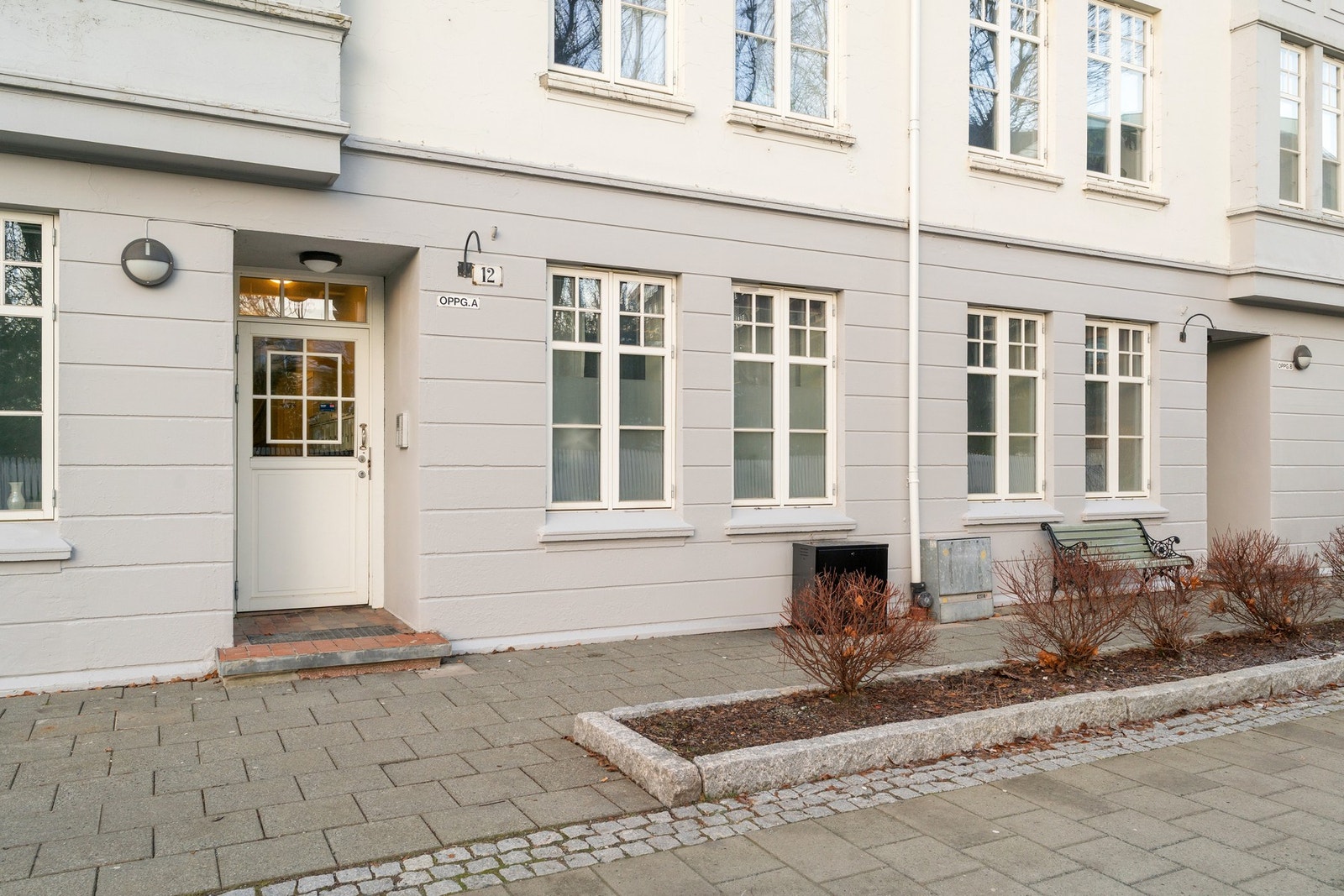 Kort avstand til dagligvarebutikker fra boligen i Ladeveien. Galleribilde