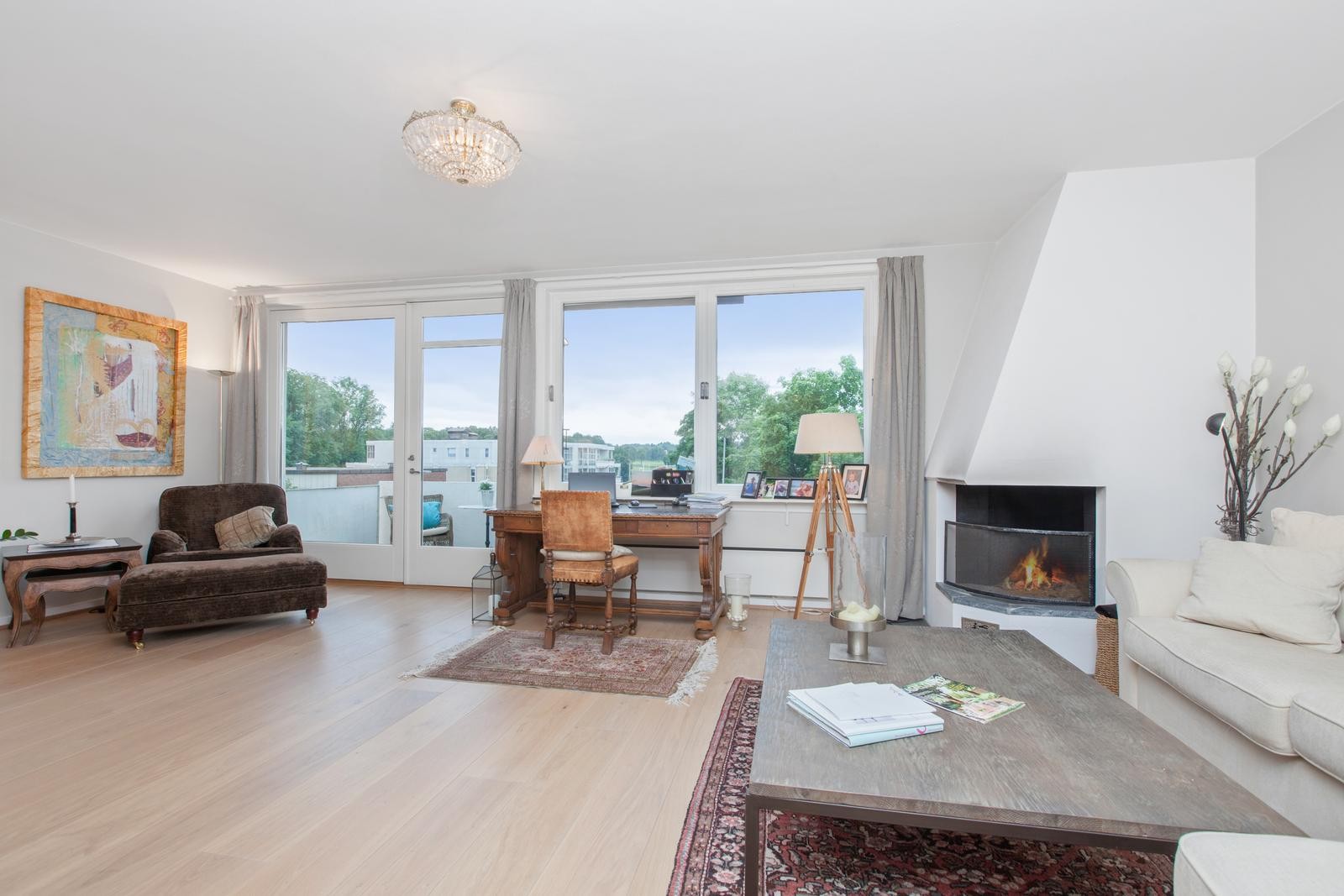 Romselig 3 roms leilighet på 98 kvm med biloppstillingsplass - Møblert. Galleribilde