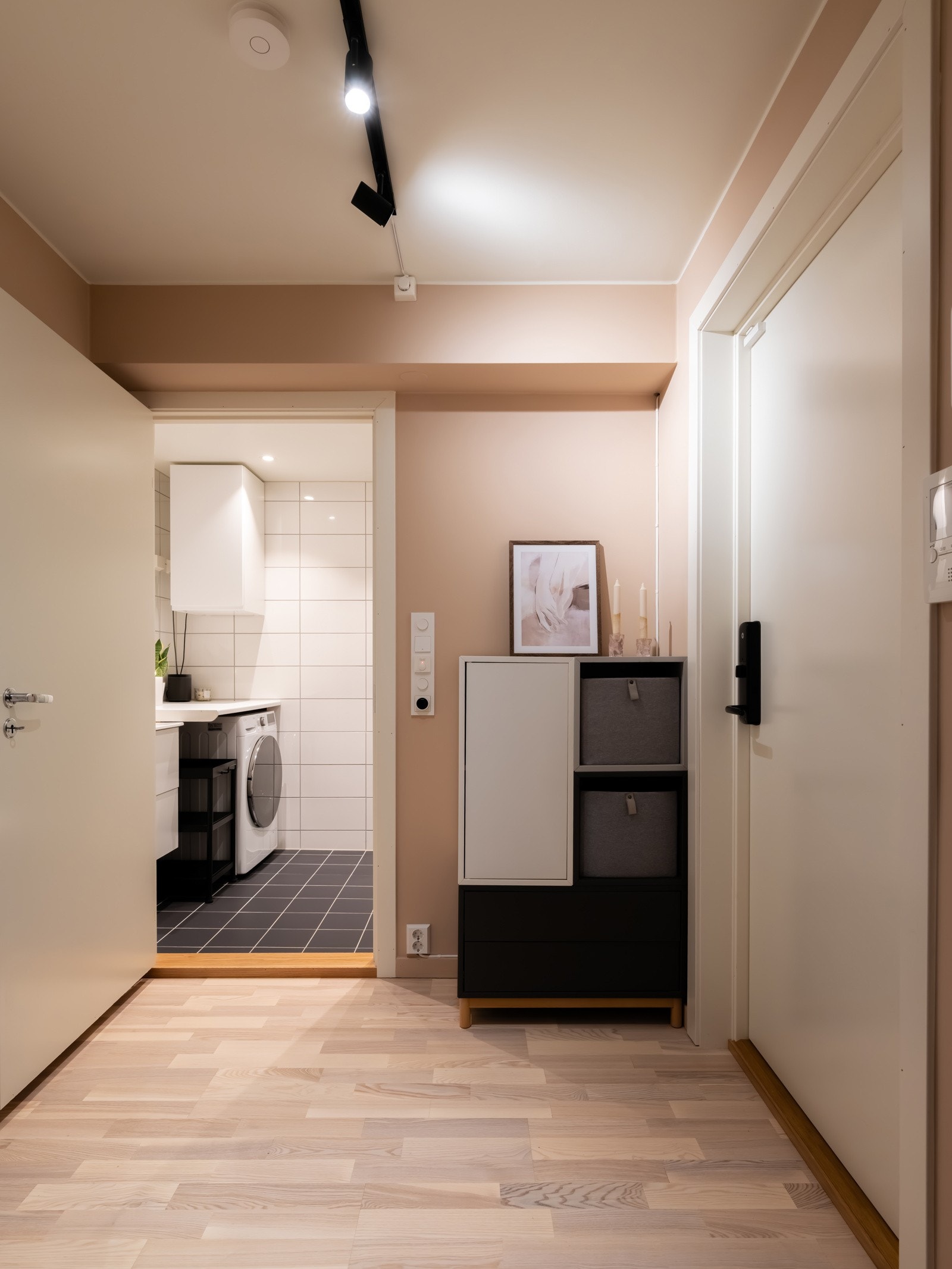 Her er det plass til ulike oppbevaringsløsninger. Galleribilde