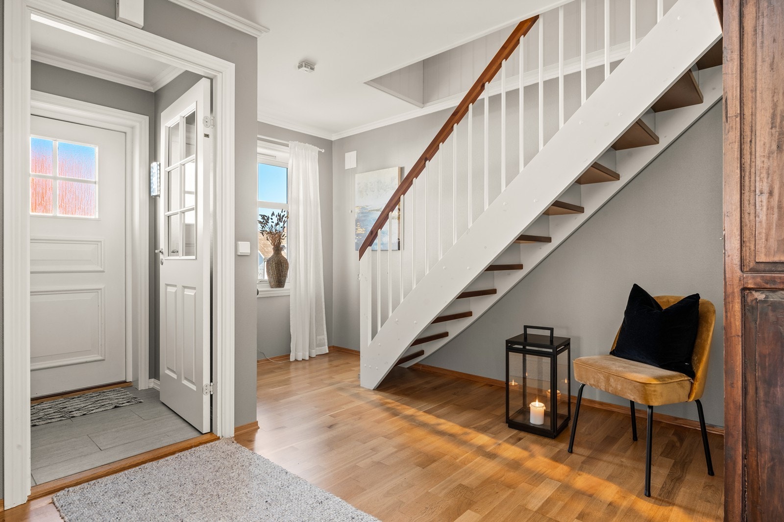 Entré/gang Galleribilde