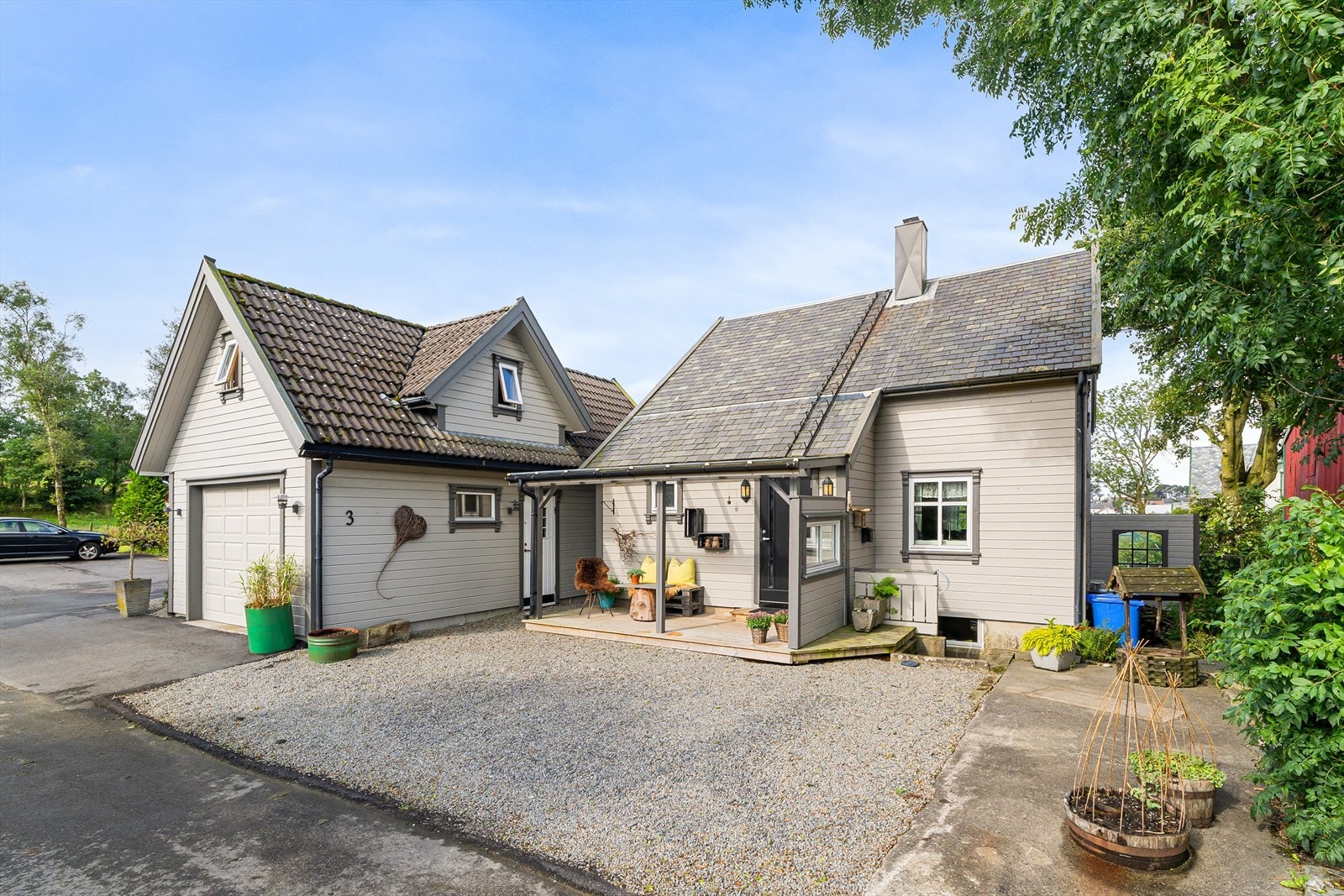 Boligen er originalt fra 1949, men med et tilbygg fra 1975. Galleribilde