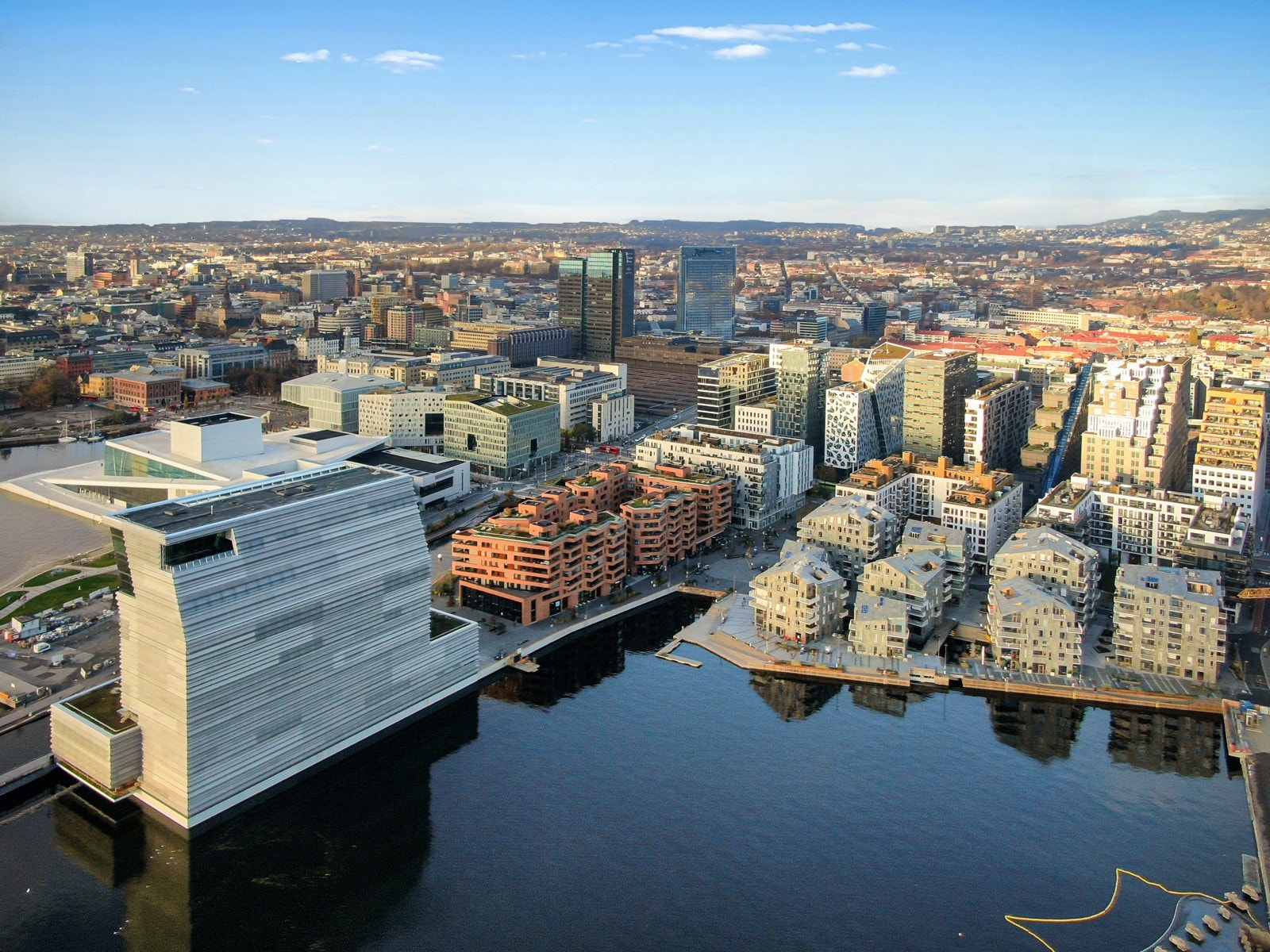 Nye Deichman Bjørvika og det nye Munch museet, som åpnet høsten 2021 er verdt et besøk. Galleribilde