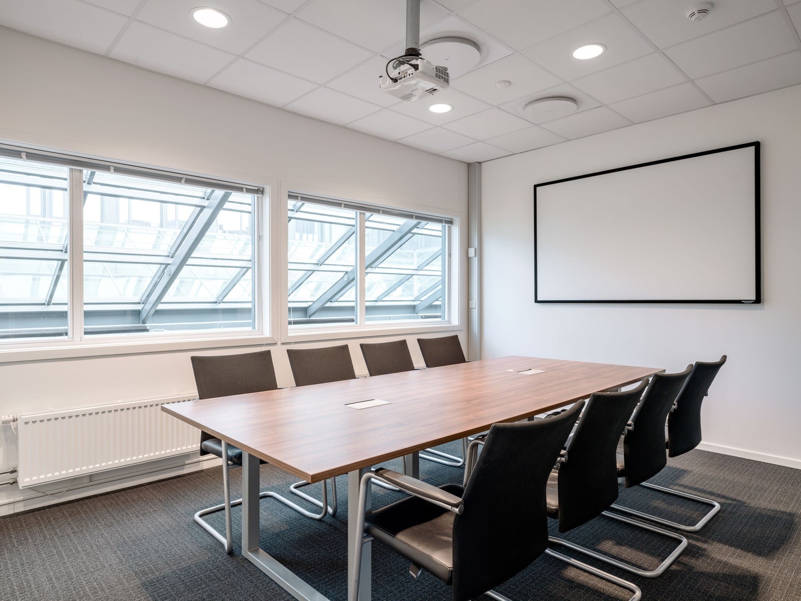 Lokalene i 5. etg. Møterom.
foto @knutneerland / @magentfotografer Galleribilde