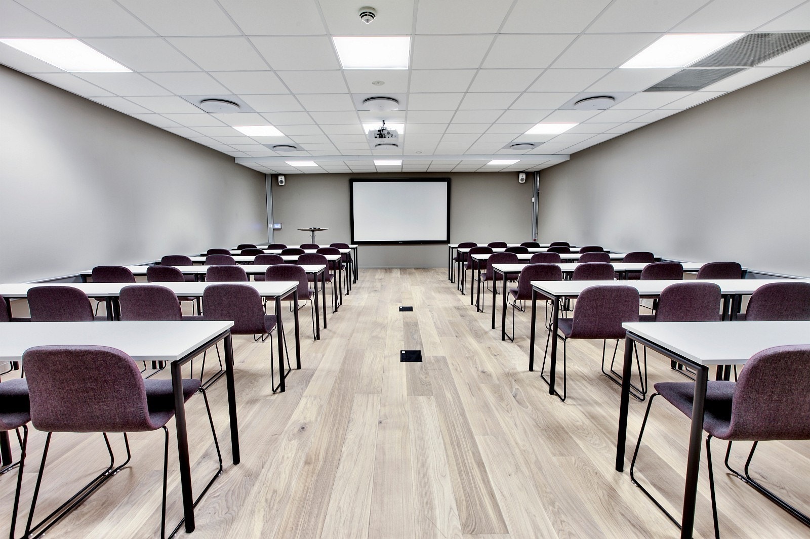 Fellesfasiliteter i bygget:
Tilgang til stort møterom i møteromssenter Galleribilde